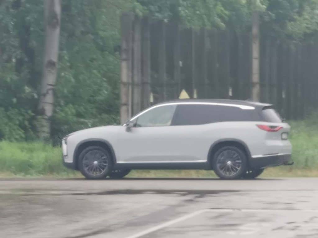 NIO ES8 SUV