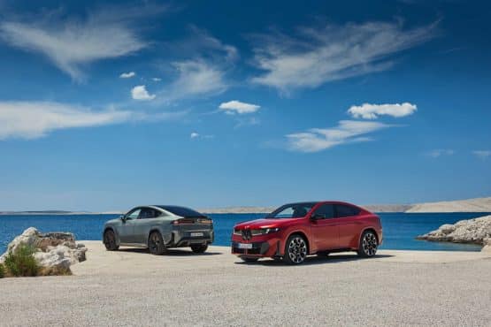 Az új, tisztán elektromos BMW iX4 kupés SUV a Neue Klasse modellcsaládból